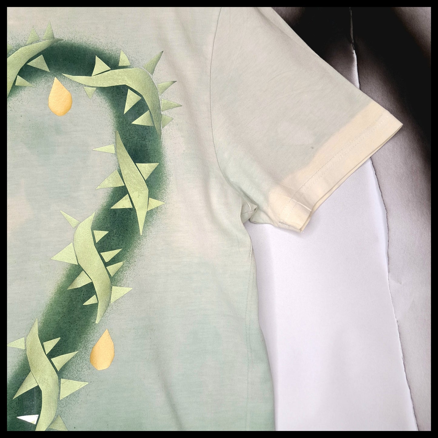 HOLY T-SHIRT