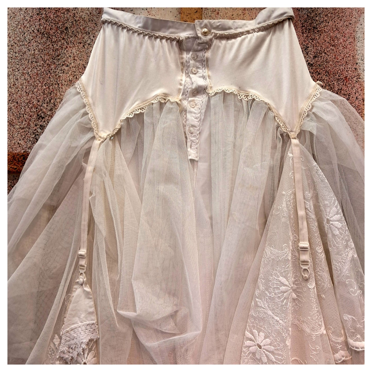 VINTAGE LACE ANGEL SKIRT