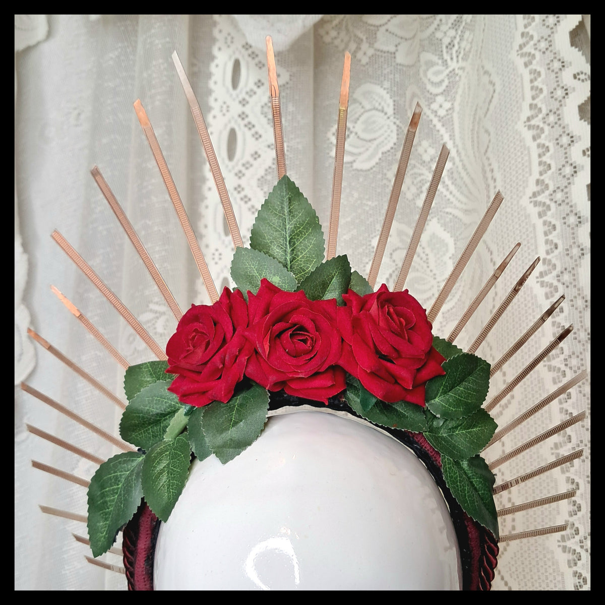 RED ROSES TIARA