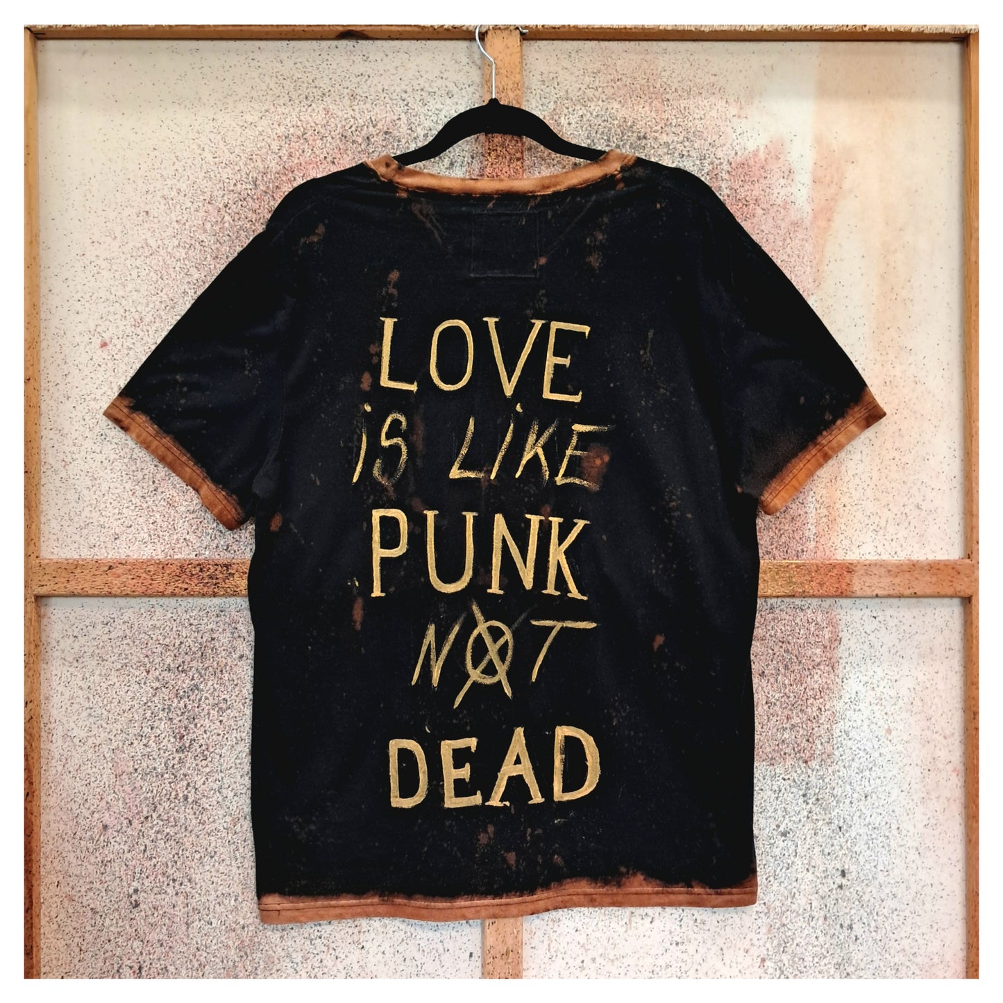 'love is like punk' GLAM T-SHIRT