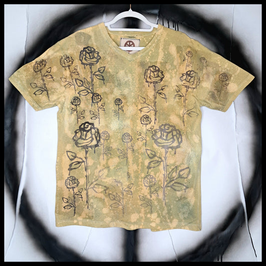GREEN ROSES T-SHIRT