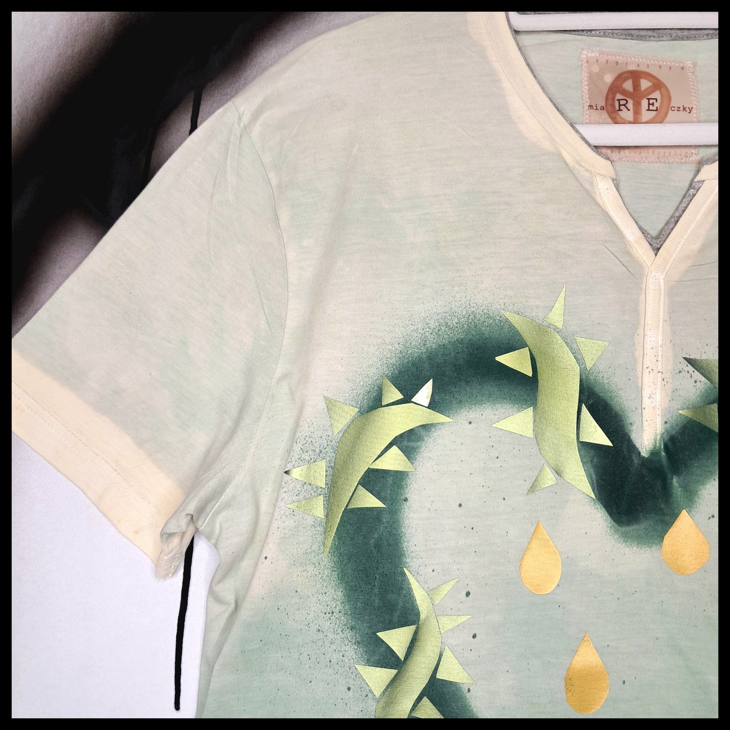 HOLY T-SHIRT 