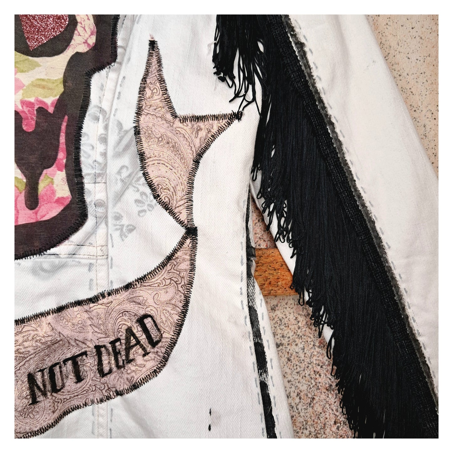 'LOVE IS LIKE PUNK' FARMERKABÁT