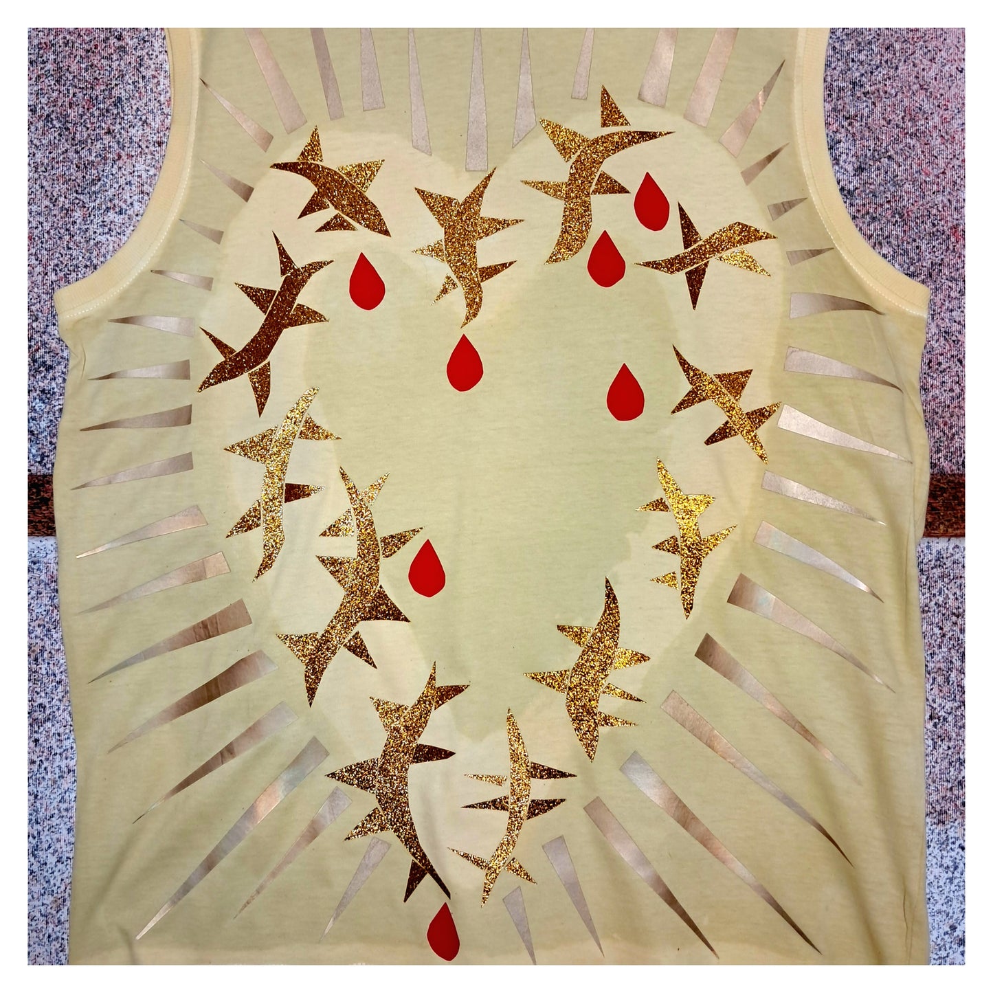 GOLDEN HEART T-SHIRT