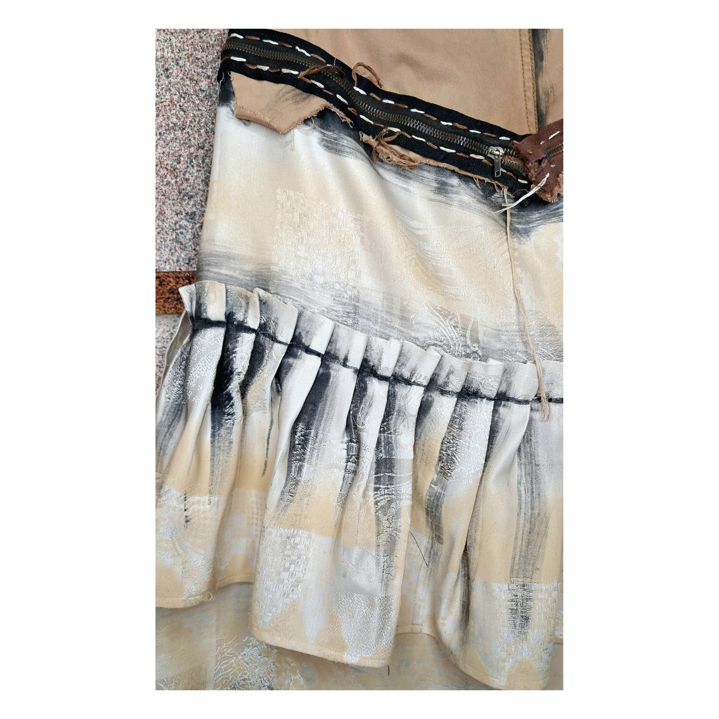 ZIP ANGELSKIRT