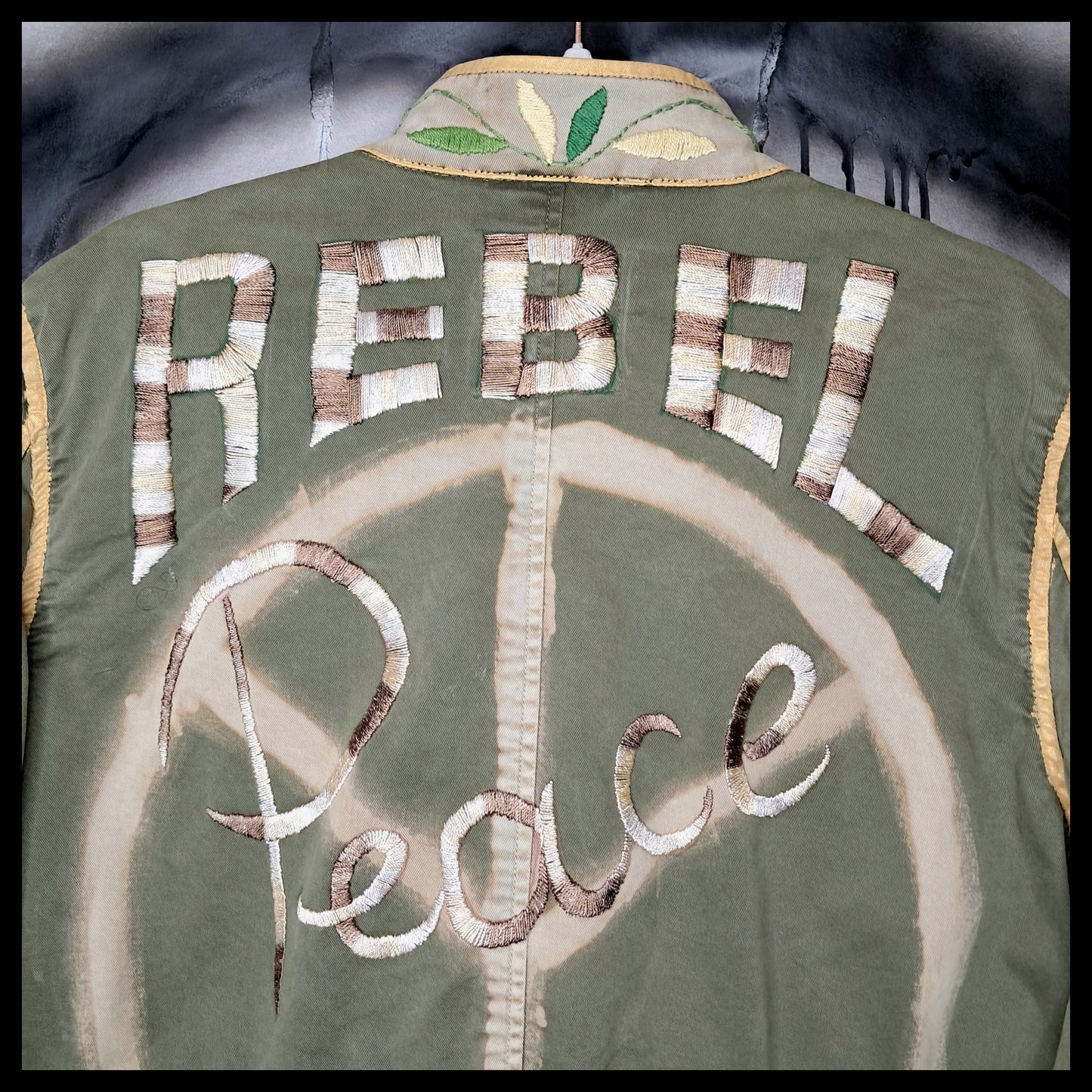 REBEL PEACE GREEN COAT