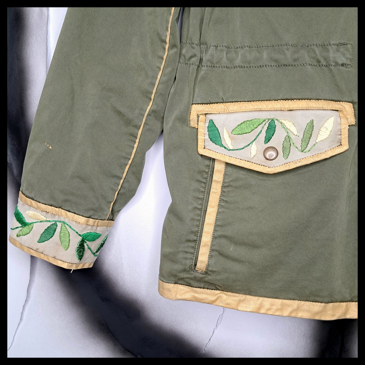REBEL PEACE GREEN COAT