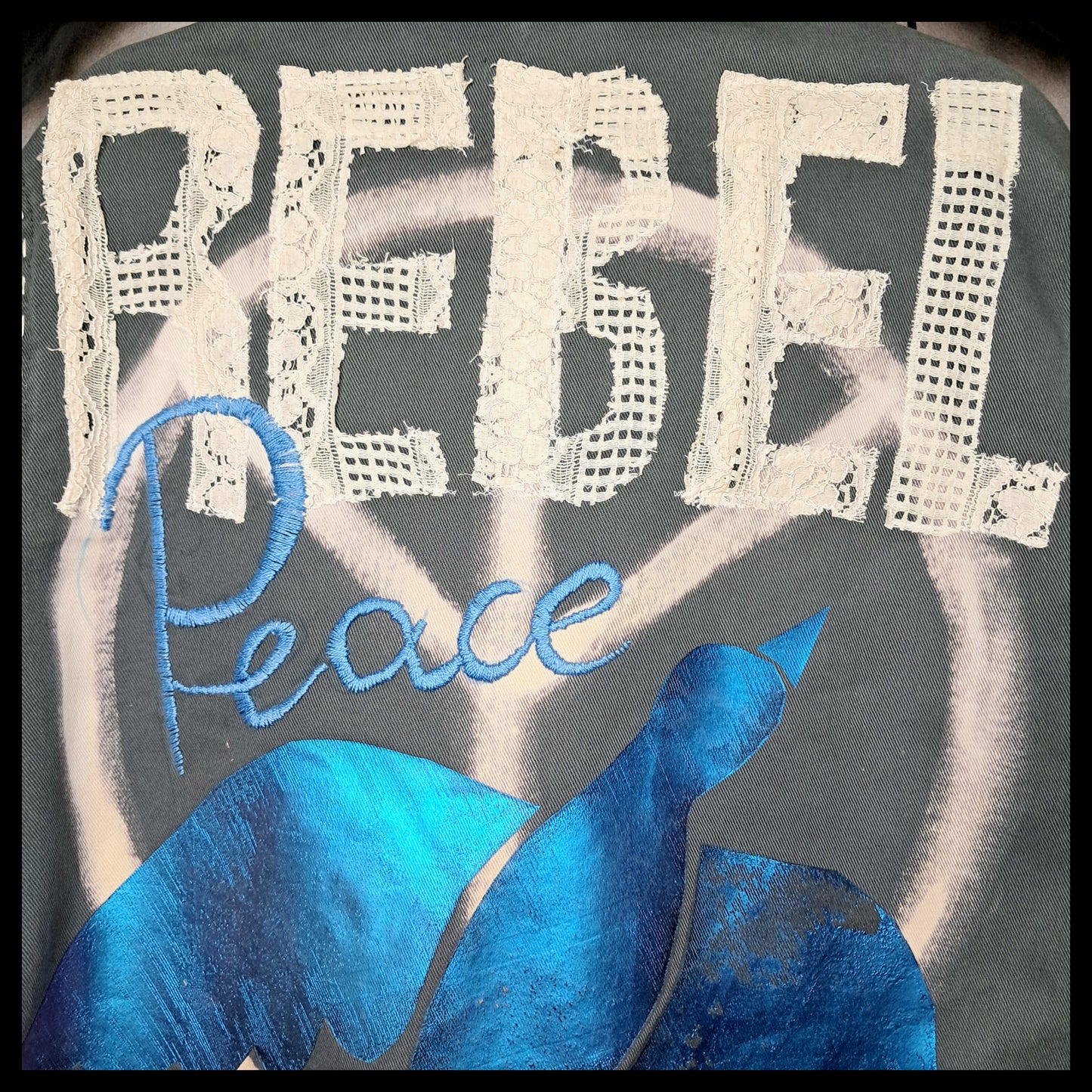 REBEL PEACE ROSE COAT