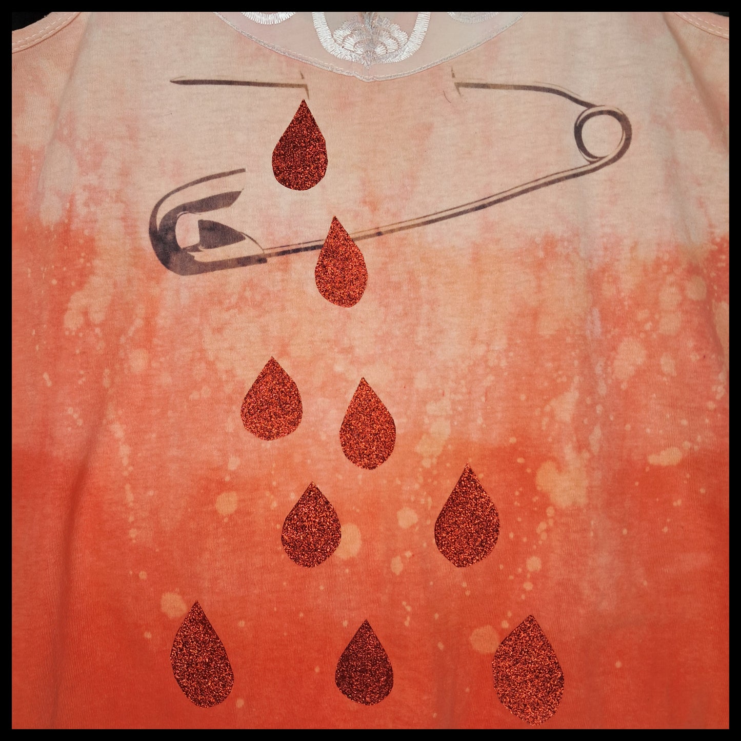 SAFETYPIN UNDERSHIRT