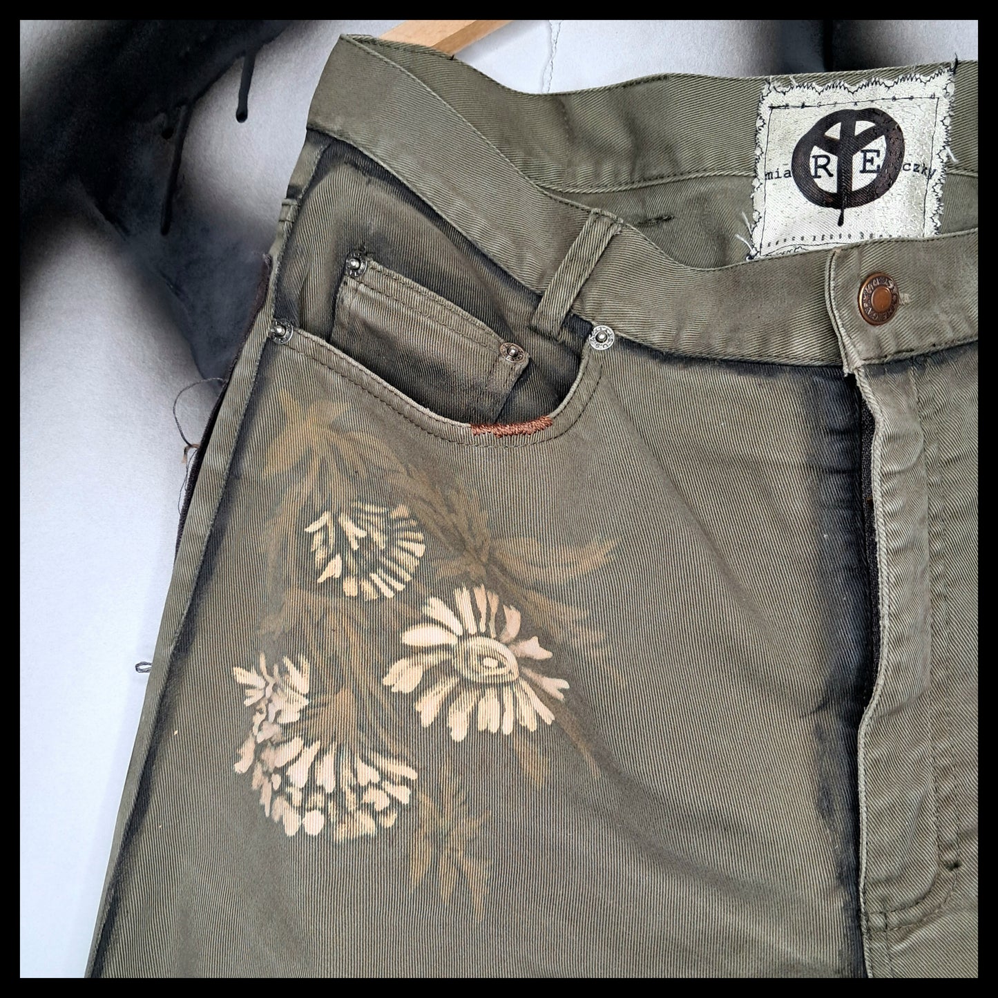 FLOWER POWER PANTS